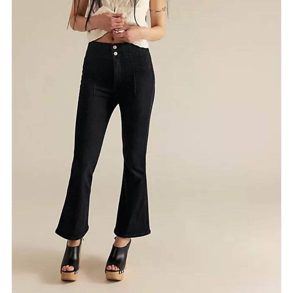 Free People We The Free Jayde Crop Flare Jeans Size 33 New